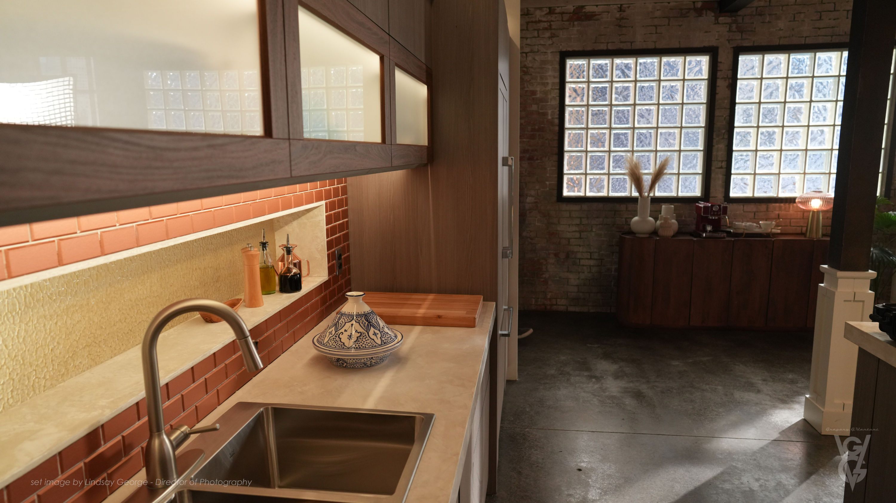 07 Max's Loft Stage Set Image By Dop Lindsay George