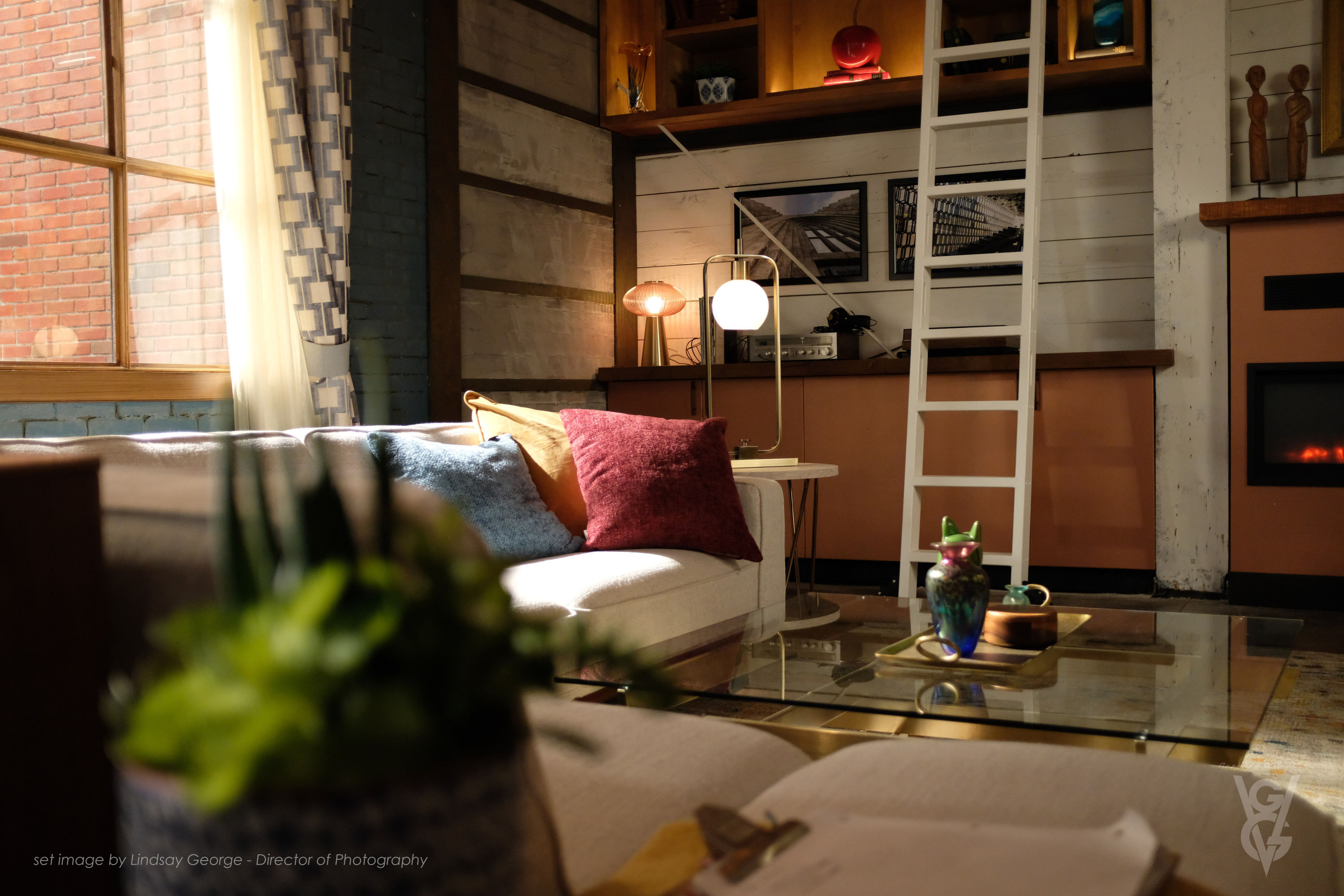 16 Max's Loft Stage Set Image By Dop Lindsay George