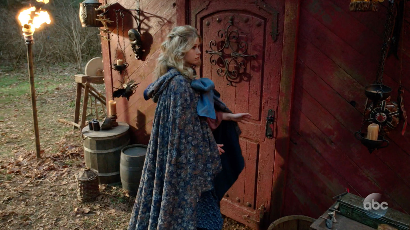 ONCE UPON A TIME: S7 - FACILLIER'S TENT - SCREEN STILL