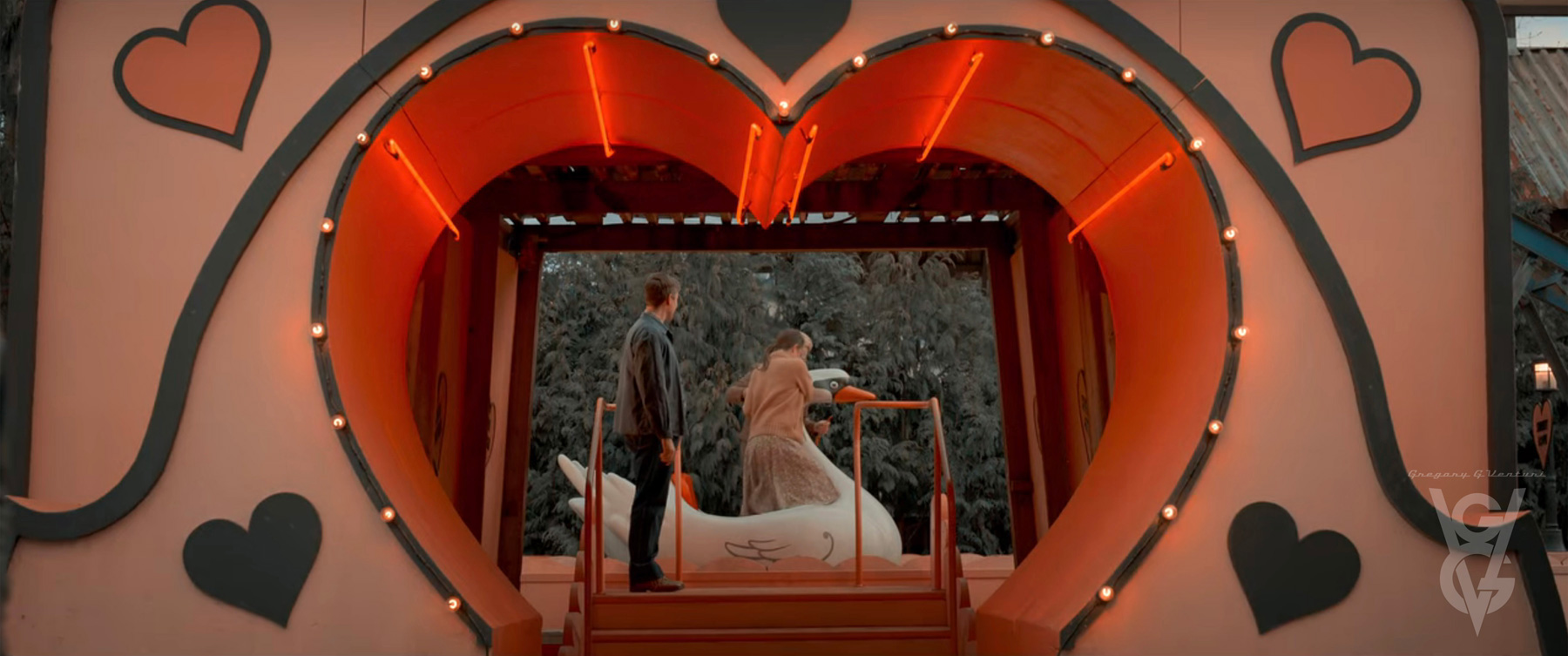 6 Lost Ollie 'Dreamland Amusement Park' Tunnel Of Love Swan Boat Ride Location Install Screen Still